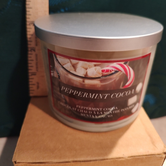 Enjoy the warm and cozy feeling with this Avon Peppermint Cocoa Scented Candle. - Picture 4 of 7